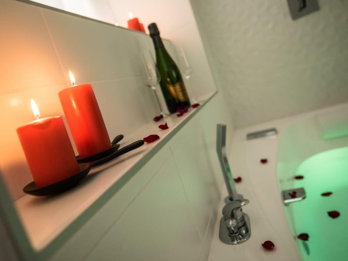 Luxury Studio & Spa-Lyon Centre Luaran gambar